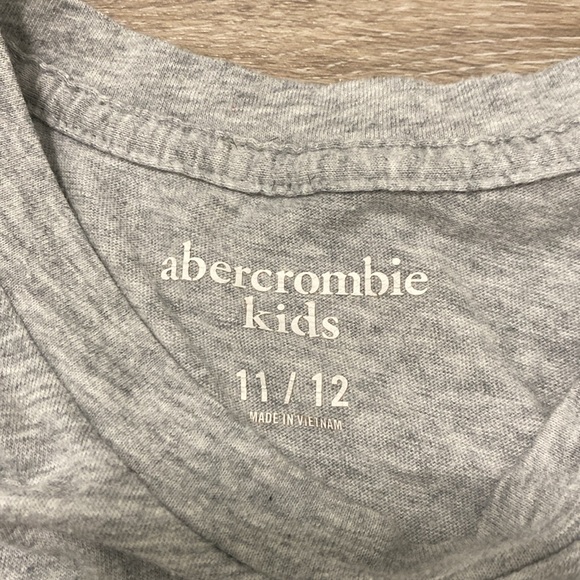 Abercrombie Kids Gray Moose T Shirt size 11/12 Boys Girls - Picture 4 of 9